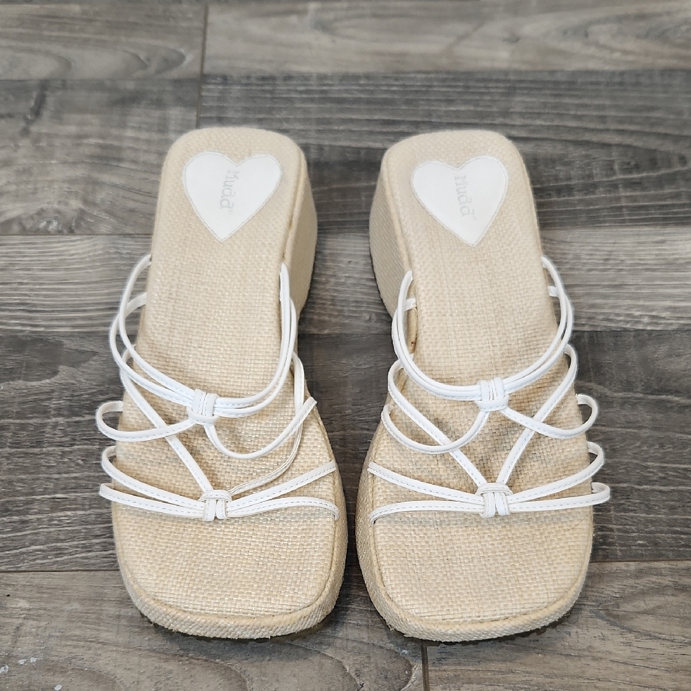 Mudd Alona 90s Y2K Sandals in White and Canvas Size 7.5